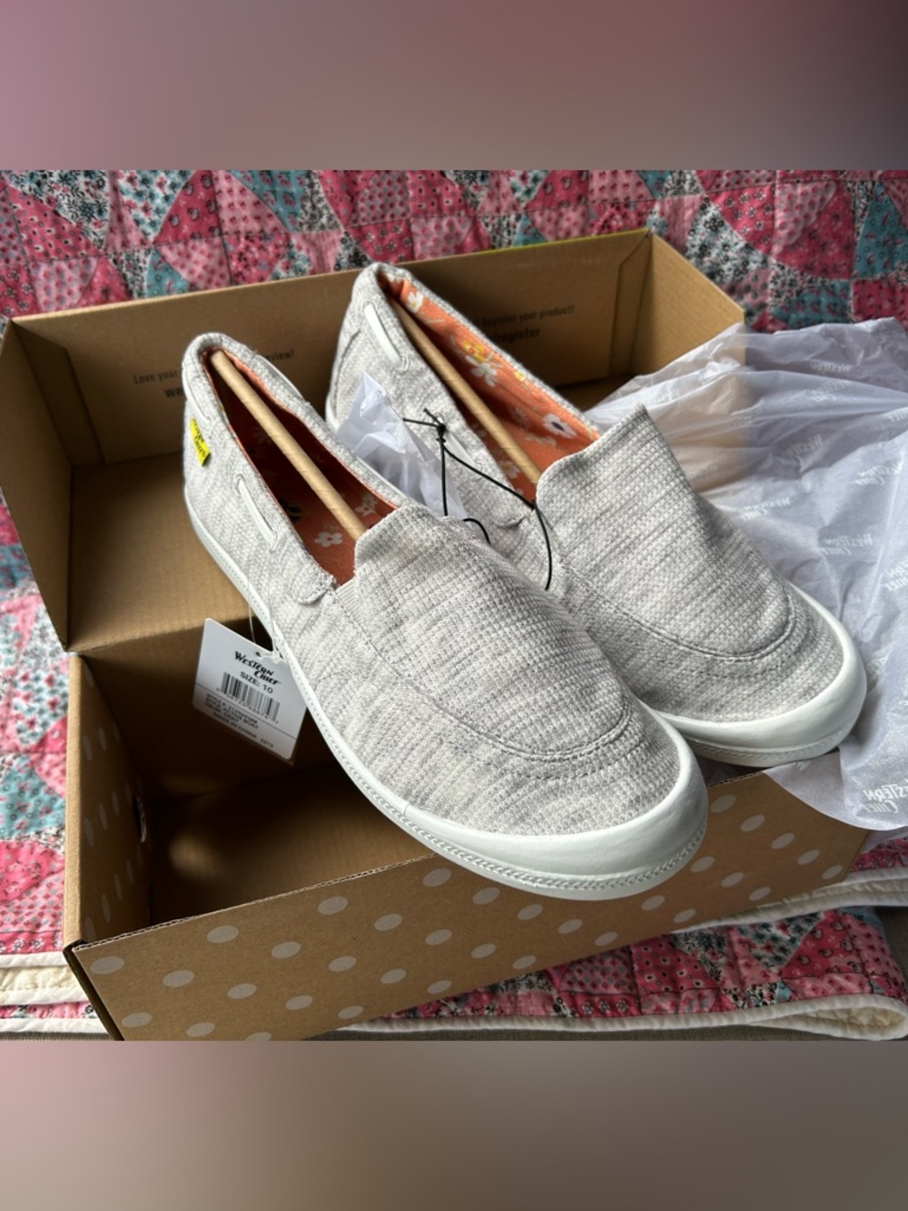 Women’s Western Chief Slip-On Casual Sneakers Light Gray size 10